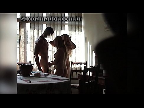 ❤️ Seksualni prijatelji pozivaju džinovskog muškarca i trojku s njim ️❌ Jebeni video u pornografiji bs.happytour.top
